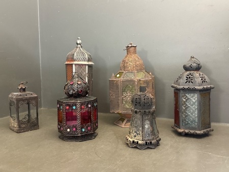 Lot of Moroccan lanterns - including one modern