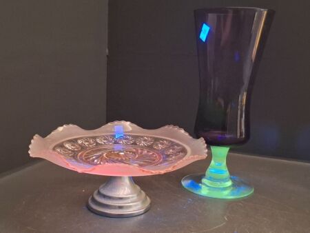 Mid-century art glass vase and Art Deco Bagley rose glass plate with original stand England 1930s Selenium Glass