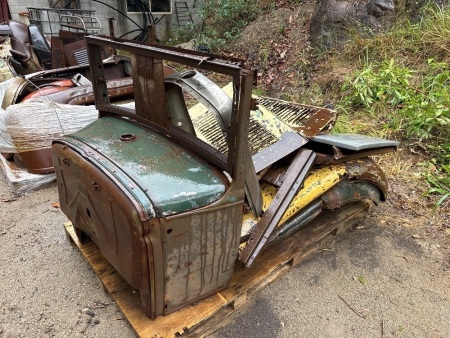 Ford Model A 1930 mud guards, rear guard, various panels, radiator surround