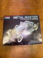 3 Monogram Model Cars - 4