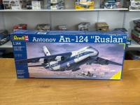2 Comercial Carrier Aeroplane Models - 2