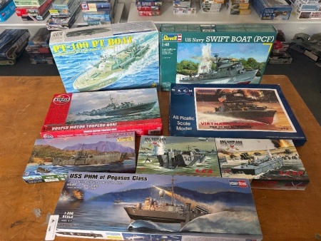 8 Model Military Boats & Battleships