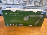 Boxed Magnifier Lamp