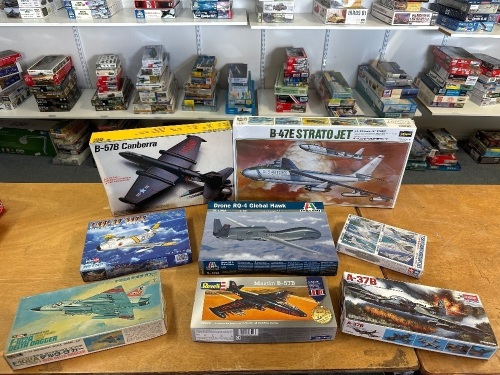 8 US Military Model Aeroplanes