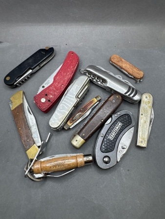 Lot of 10 pocket knives