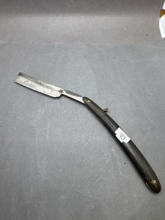 20th Century Chicago, Ill brown Bakelite handle cut throat razor