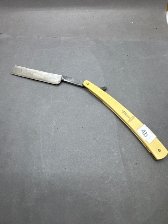 Nderer No2 Albert, Minn yellow bone handle cut throat razor