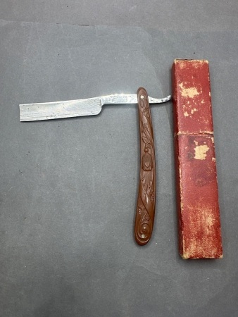 Colonial Razor Germany carved handle brown cut throat razor iob