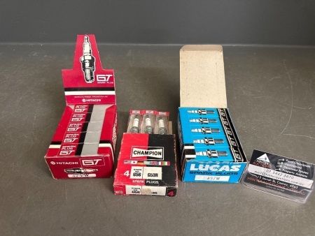 Unused Spark Plugs in Original Packaging x 24