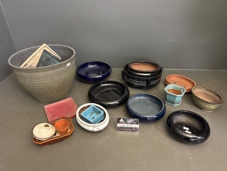 Assortment of Various Sized Ceramic Garden / Bonsai Pots