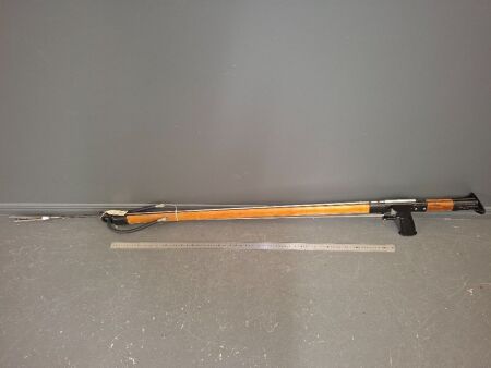 Vintage JD Preece and Co Sea Hornet Timber Spear Gun