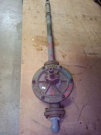 Simac Number 5 Fuel Bowser Pump & Feed Pipe
