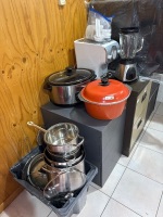 Large lot of kitchenware including saucepans, slow cooker, pasta maker etc