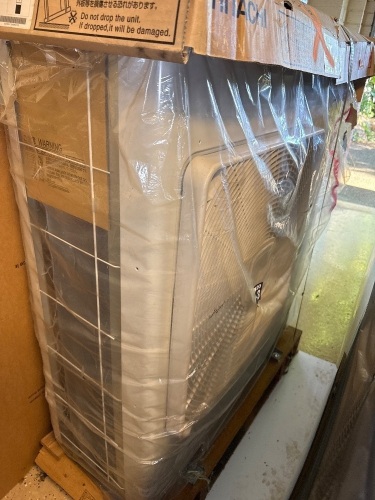 Large Hitachi air-conditioning unit - inverter