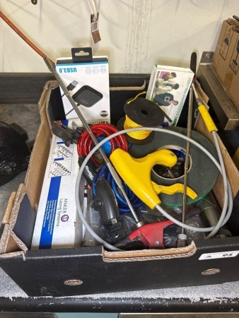 Box lot of assorted items
