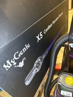 Cordless vacuum cleaner and car vacuum cleaner - 2