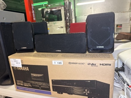 Yamaha AV receiver as new in box plus speakers