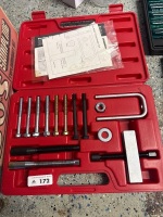 Steering wheel remover kit