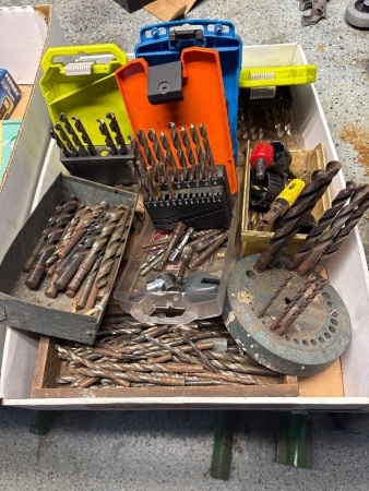 Box lot of drill bits