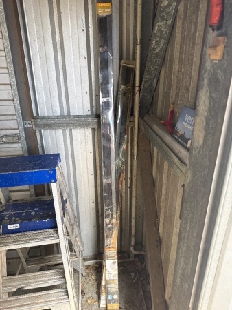 Venetian blinds