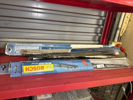 Assortment of wiper blades