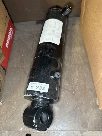 Lifting cylinder