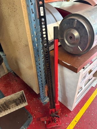 High lift jack