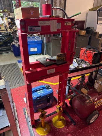Hydraulic Hafco press - 30ton