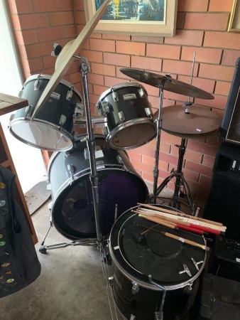 Swingstar Black Drum Kit inc. Cymbals, Sticks Etc