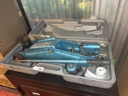 Small floor trolley Jack in case