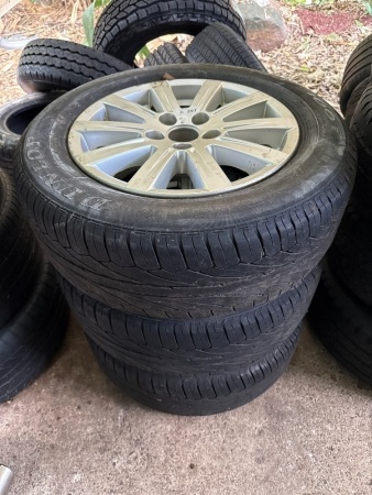3x Ford rims and tyres
