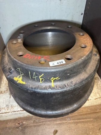 Heavy duty truck brake hub
