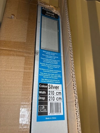 2 cartons (4 in each) of Silver aluminium blinds &ndash; width 210 cm, drop 210 cm - as new in box - plus blind drop