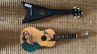 2 Ukuleles - 1 V-Shaped