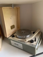 Vintage Retro Japanese Oral Picnic Record Player - 2