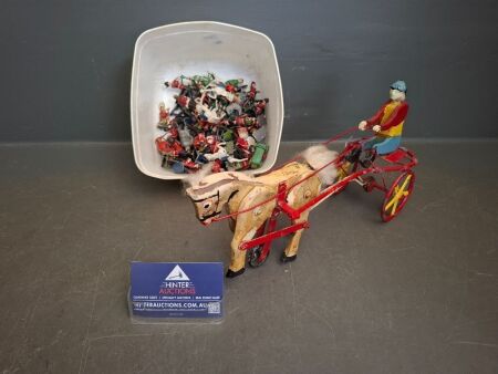Lot of Vintage Metal Toy Soldiers & Toys