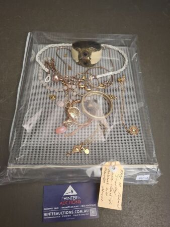 Lot of Fashion Jewellery