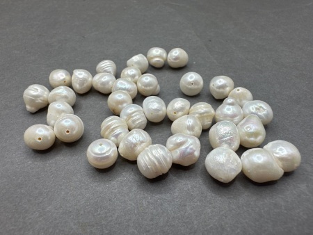 190 Carats Drilled Freshwater Pearls