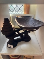 Vintage Standard Cast Iron Balance Scales with Weights - 2