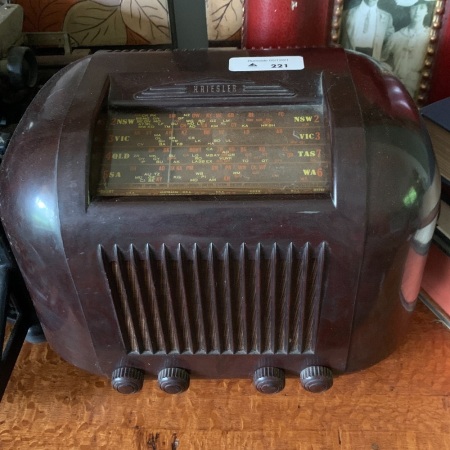 Vintage Kriesler Bakelite Toaster Radio Model 11-20 c1940's GWO