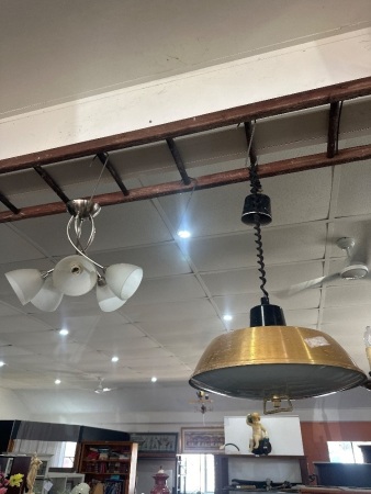 2 Modern Hanging Lights - unsure of working order