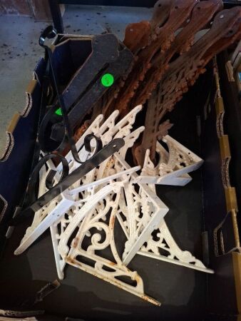 Cast iron garden or shelf brackets