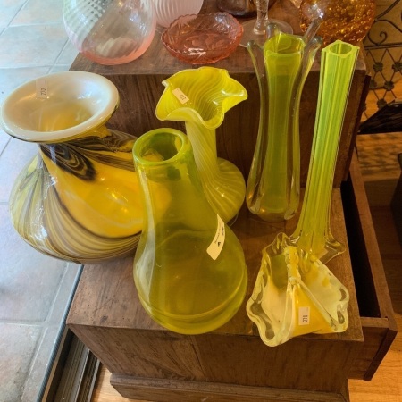 Asstd Lot of Mid Century Yellow Glass - See Picture