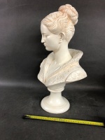 Heavy White Bust of an Regency Lady - 2