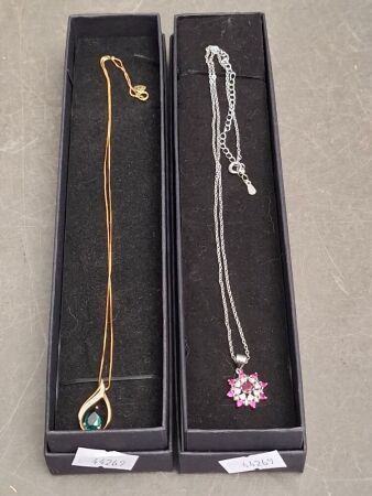 Emerald Stone in Gold stamped 375 Setting Pendant & Flower Pendant 925
