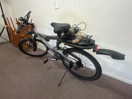 Aseako Sport Electric Bicycle with Charger (unsure of working condition)