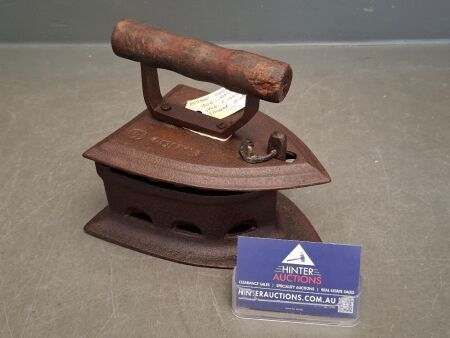 Antique Cast Iron Charcoal Iron C 1900 10lb