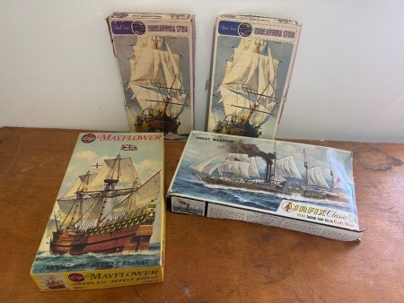 4 x Ship Models