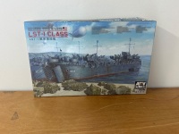 2 x US Navy Battleship Models - 5