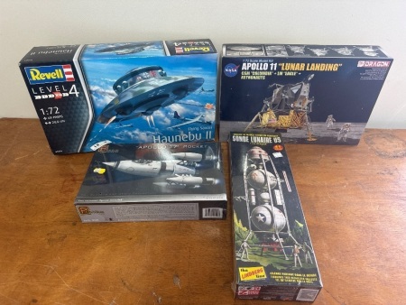 4 x Space Models